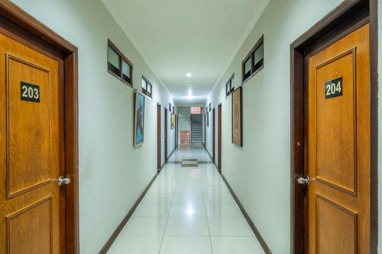 Oyo 2329 Nyland 3 Cijagra 2* Bandung